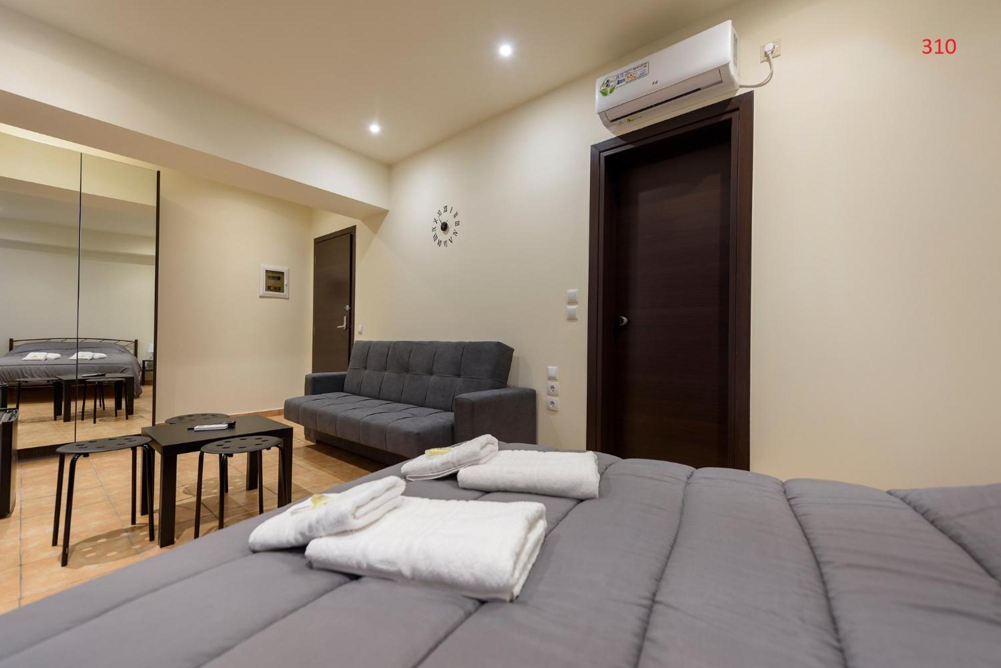 Marilyn Residence Атина Екстериор снимка