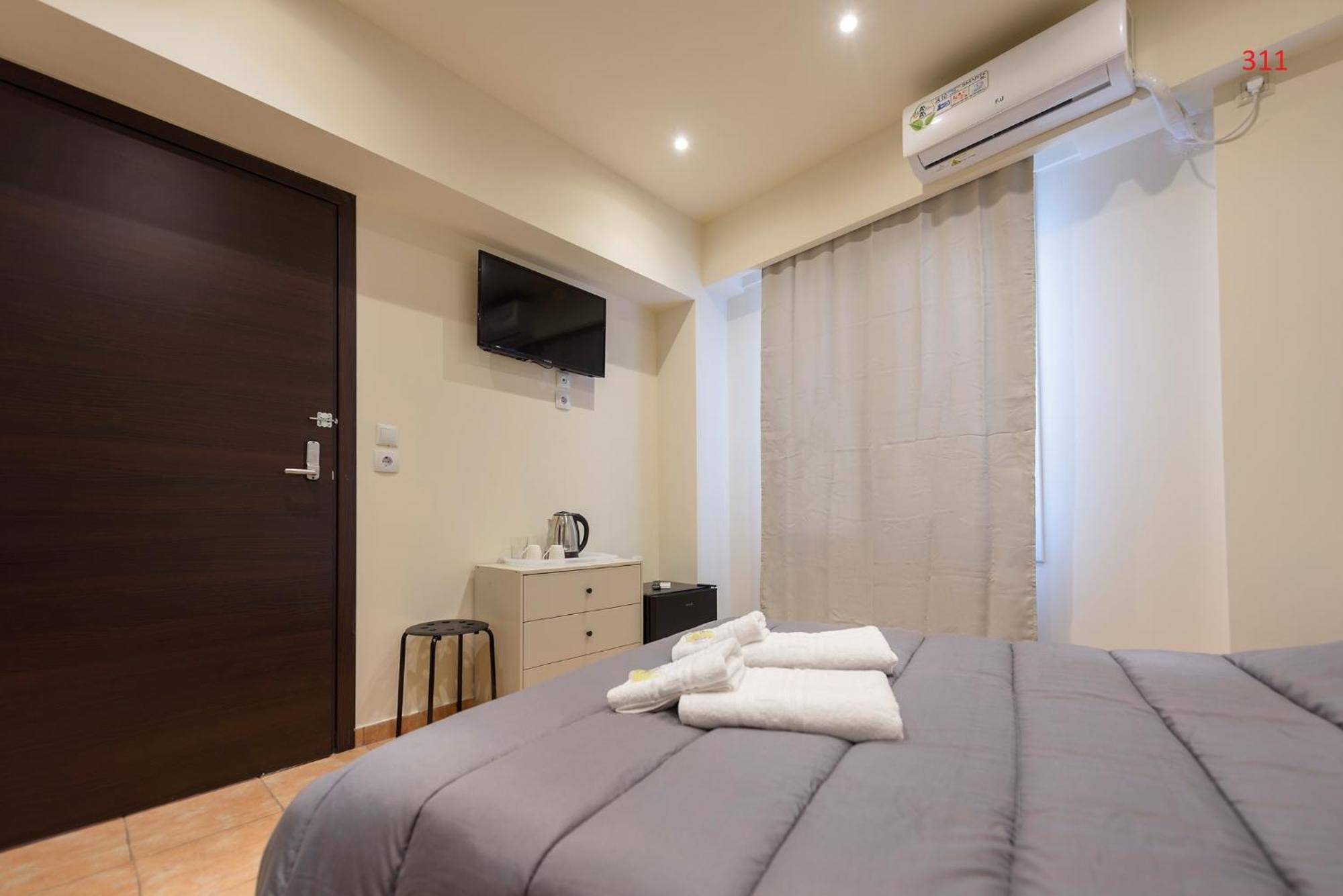 Marilyn Residence Атина Екстериор снимка