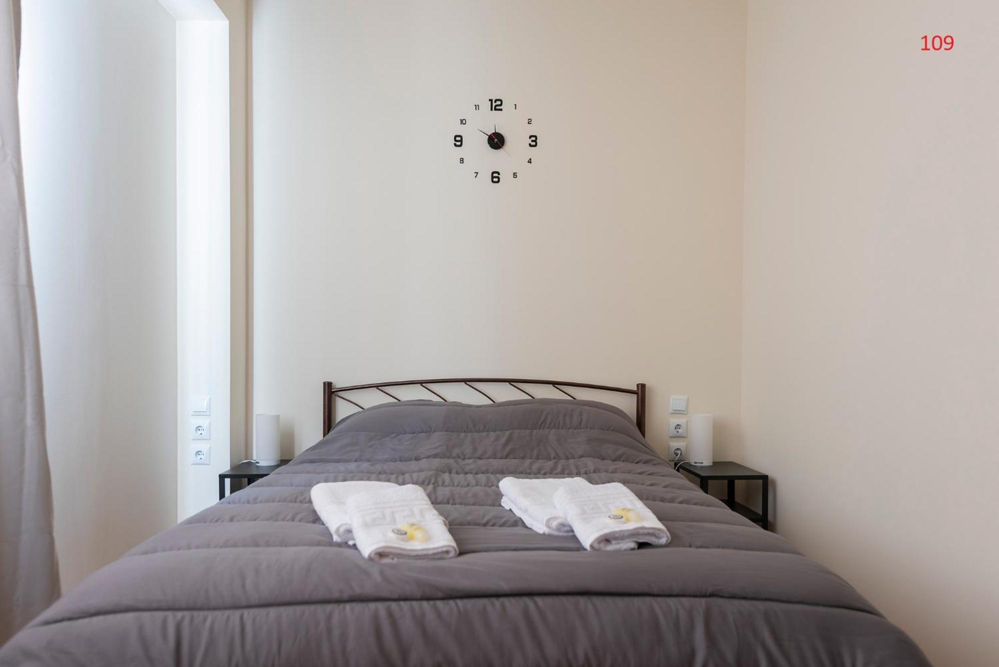 Marilyn Residence Атина Екстериор снимка